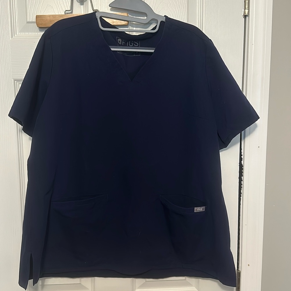 Figs navy xl scrub top